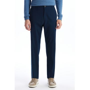 Pantaloni chino drepti