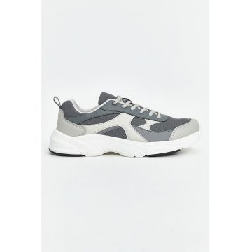 Pantofi sport cu insertii de plasa