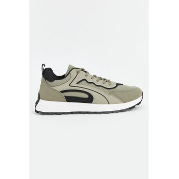 Pantofi sport de plasa cu garnituri sintetice
