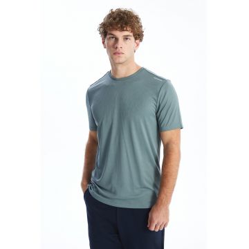 Tricou cu decolteu la baza gatului si detalii reflectorizante