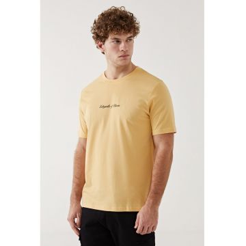 Tricou cu imprimeu text