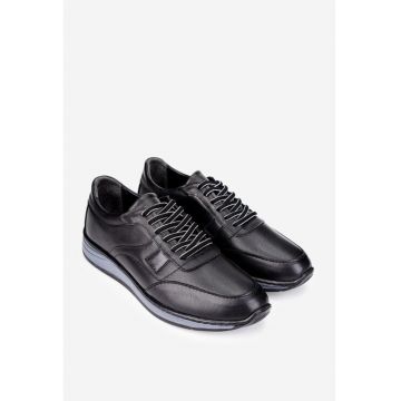 Pantofi barbati din piele naturala neagra cu siret negru cu alb