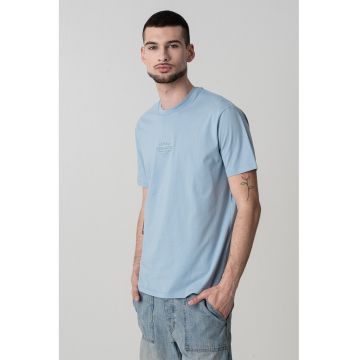 Tricou cu decolteu la baza gatului si logo