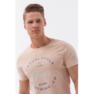 Tricou cu logo si decolteu la baza gatului