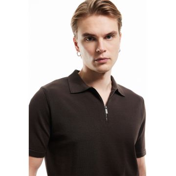 Tricou polo cu fermoar scurt