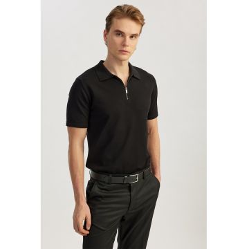 Tricou polo cu fermoar scurt