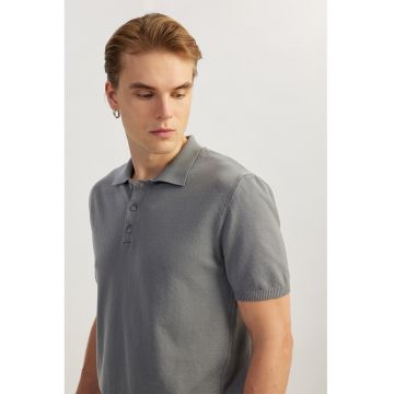 Tricou polo tricotat fin