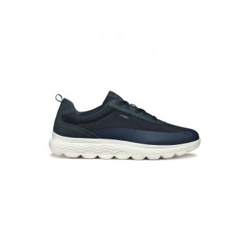 Pantofi sport cu insertii de plasa