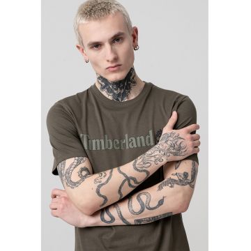 Tricou cu decolteu la baza gatului si imprimeu logo Linear