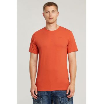 Tricou slim-fit cu decolteu la baza gatului Base