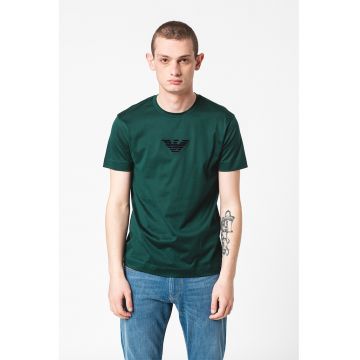 Tricou cu decolteu la baza gatului si logo