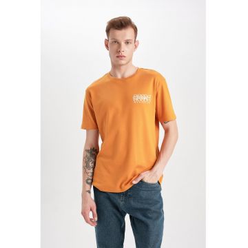 Tricou cu imprimeu pe spate