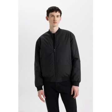 Jacheta bomber cu buzunare laterale