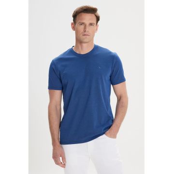 Tricou cu decolteu la baza gatului si model uni