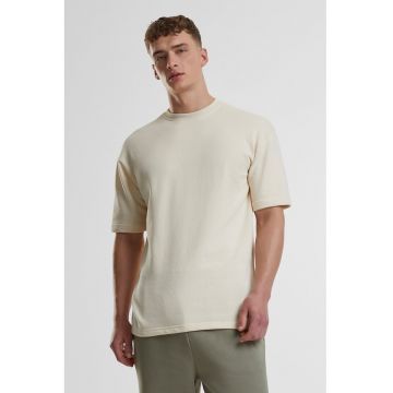 Tricou lejer cu model uni