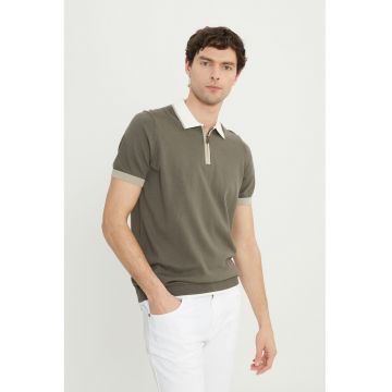Tricou polo cu fenta cu fermoar