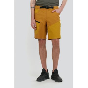 Pantaloni cu buzunare - adecvati pentru drumetii si trekking
