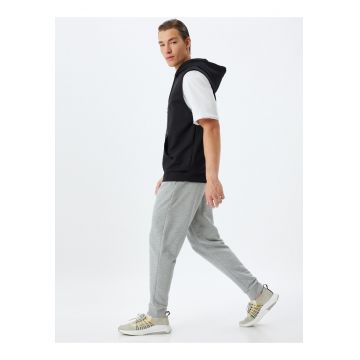Pantaloni de trening uni cu snur