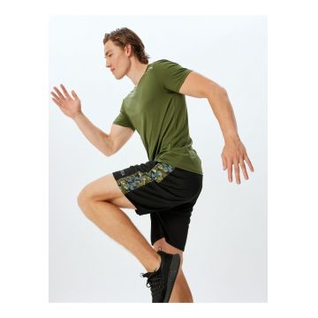 Pantaloni scurti cu buzunare laterale