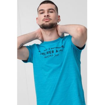 Tricou cu decolteu la baza gatului si imprimeu