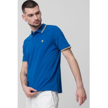 Tricou polo din material pique si logo discret - Galben/Albastru royal