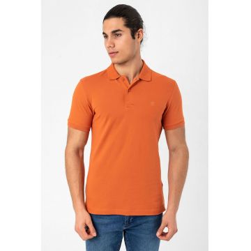 Tricou polo regular fit cu detaliu cu logo discret