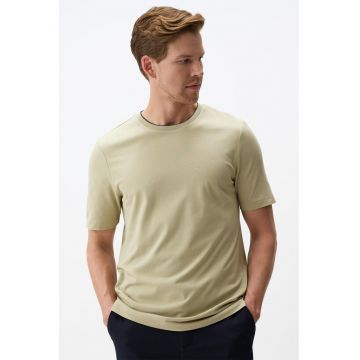 Tricou uni cu decolteu la baza gatului - Bej -