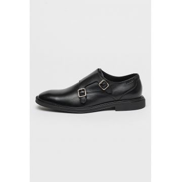 Pantofi de piele cu aplicatii catarama