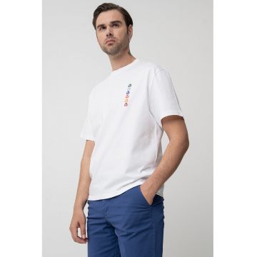 Tricou cu decolteu la baza gatului si maneci cazute