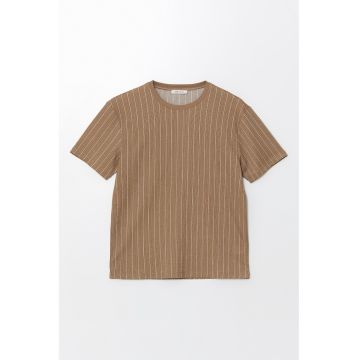 Tricou cu decolteu rotund si model in dungi
