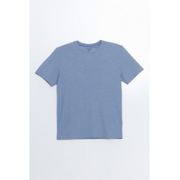 Tricou uni cu decolteu la baza gatului