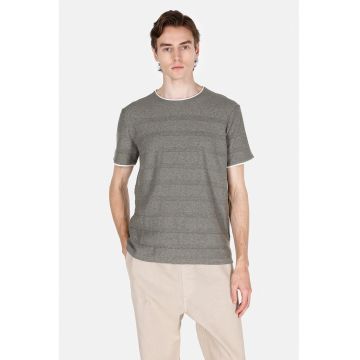 Tricou din bumbac cu decolteu la baza gatului
