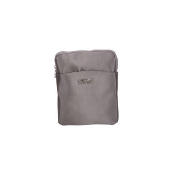 Geanta crossbody cu aplicatie logo