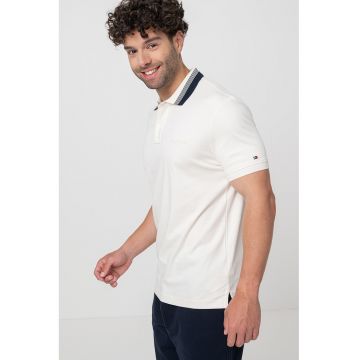Tricou polo cu detalii contrastante