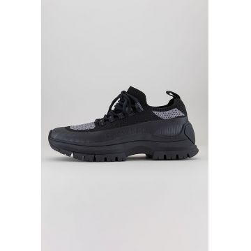 Pantofi sport slip-on cu aspect masiv