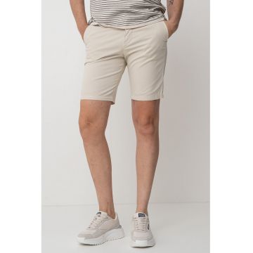 Bermude uni chino