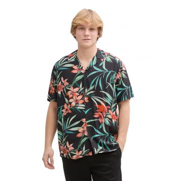 Camasa cu maneci scurte si model tropical