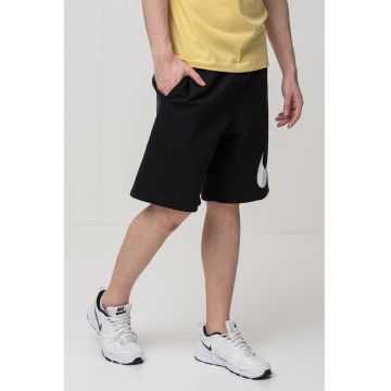 Pantaloni scurti cu snur de ajustare si buzunare