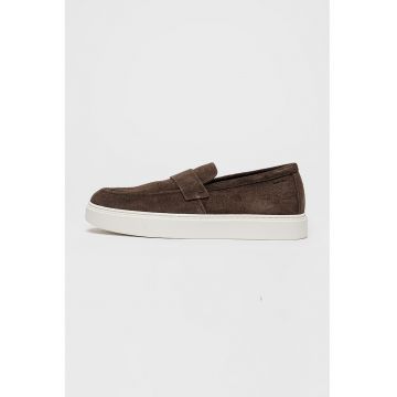 Pantofi loafer din piele intoarsa cu varf rotund
