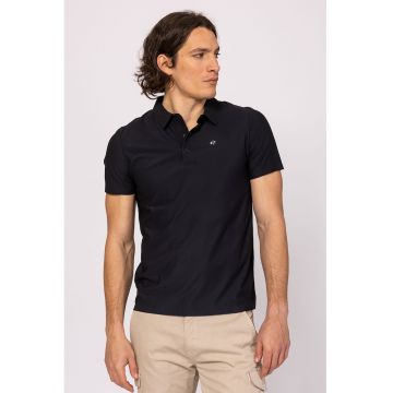 Tricou polo cu fenta cu capse Derwin