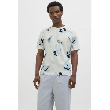 Tricou cu decolteu la baza gatului si imprimeu