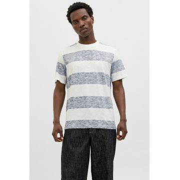 Tricou cu model in dungi