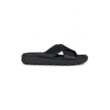 Papuci de piele