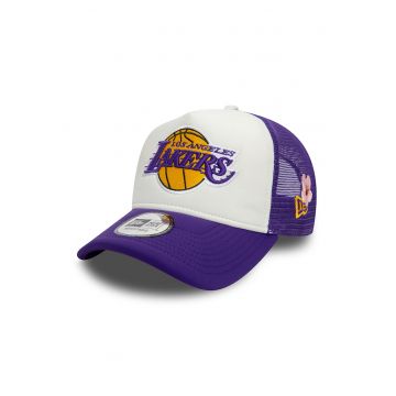 Sapca trucker cu imprimeu Los Angeles Lakers