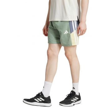 Pantaloni scurti cu logo - pentru antrenament
