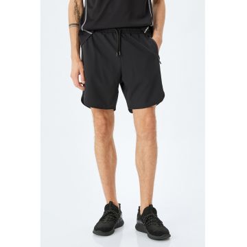 Pantaloni scurti cu snururi