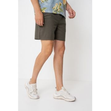 Pantaloni scurti din amestec de in cu buzunare laterale