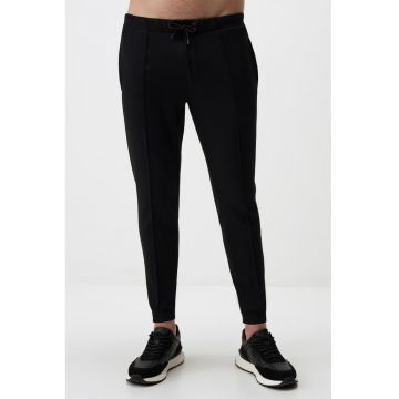 Pantaloni slim fit de trening din amestec de modal cu snur - Negru -