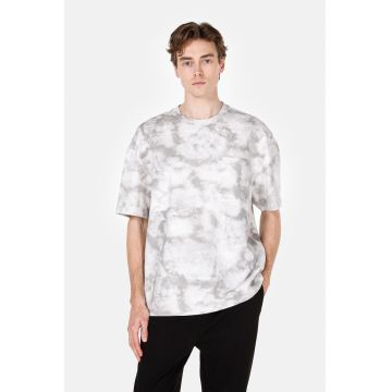 Tricou cu buzunar pe piept si model tie-dye