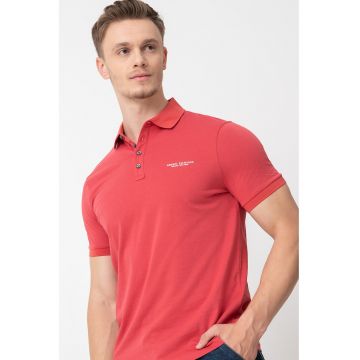 Tricou polo slim fit din bumbac cu logo discret - Rosu inchis